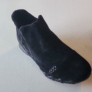 New SKETCHERS Earthy Chic Bootie in Black, Size 10 Wide